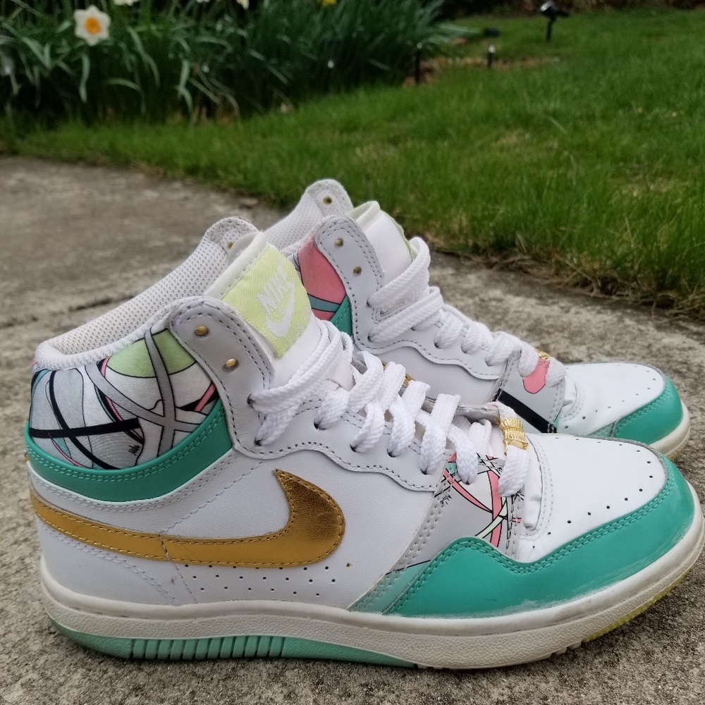 Nike Womens Court Force Hi